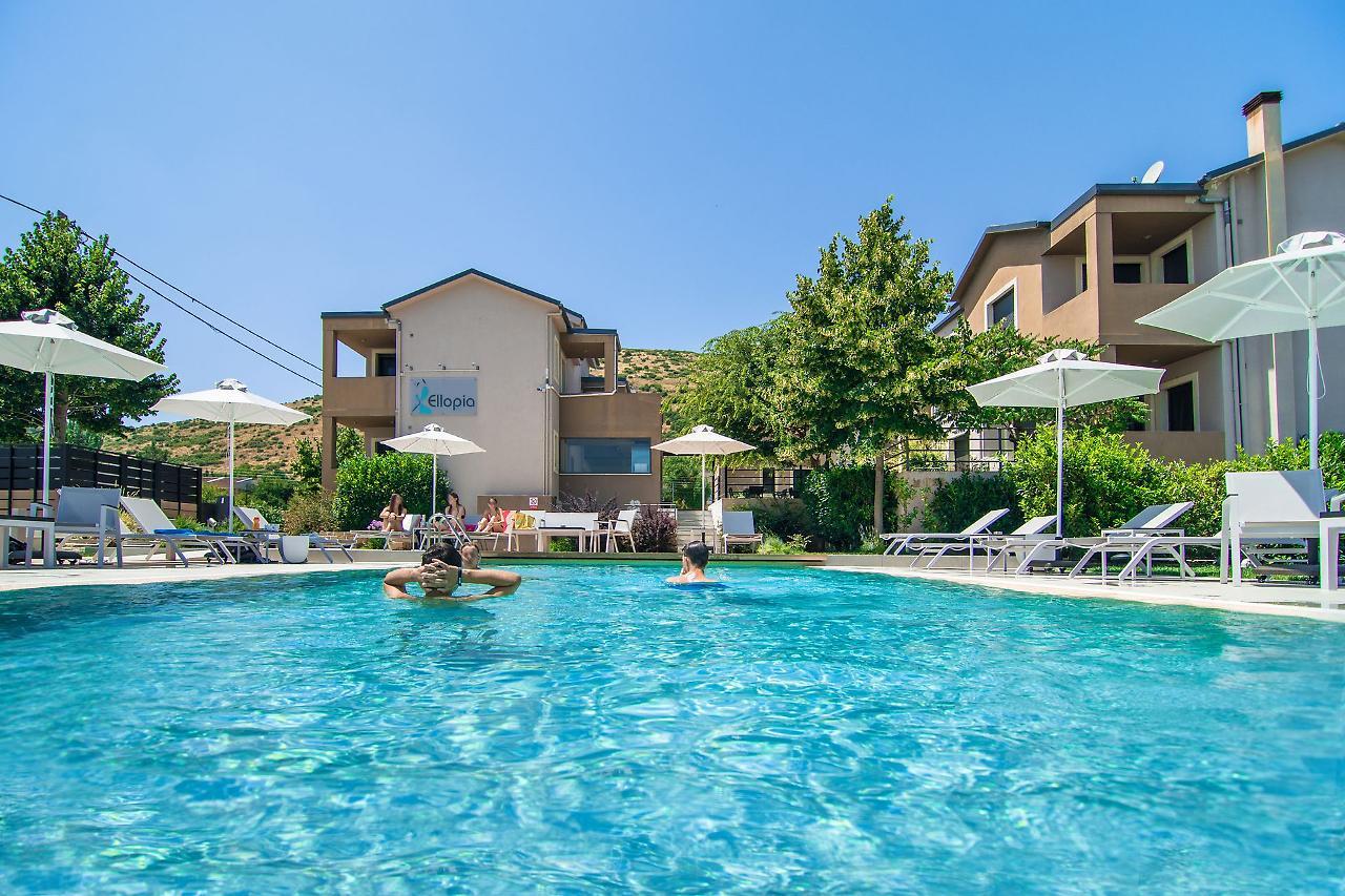 Ellopia Point Hotel Янина Экстерьер фото